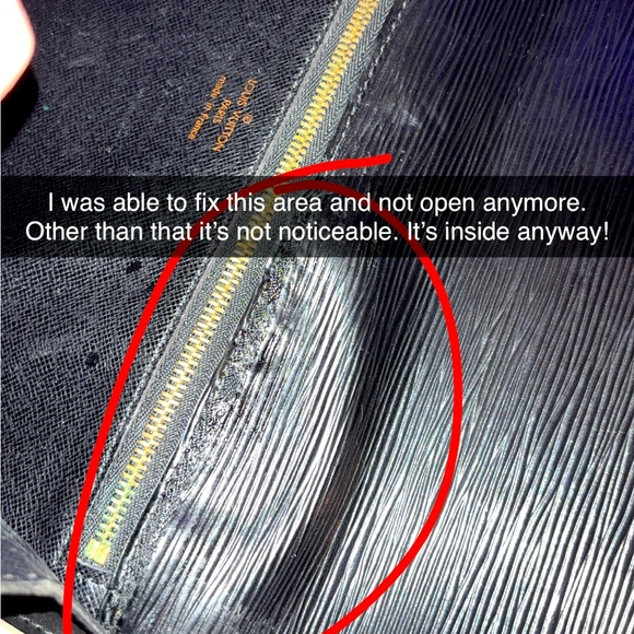 Authentic Louis Vuitton Clutch Bag Black Epi Leather - Picture 8 of 11